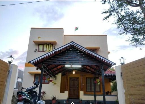 SHI's Shambhavi homestay -On the way to Isha, Maruthamalai - Hizvo