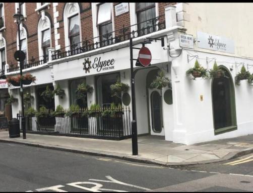 Elysee Hyde Park Hotel - Housity