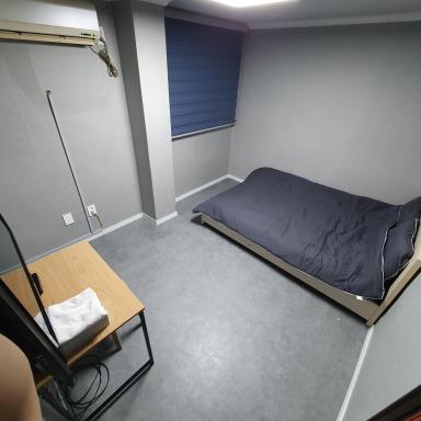 Seven Hostel - Housity