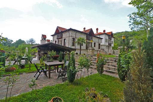 Парк - Хотел Макензен - Housity