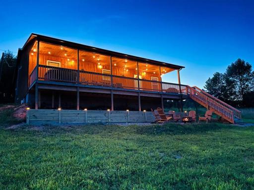 Cedar Hill Heart of Hocking Hills - Housity