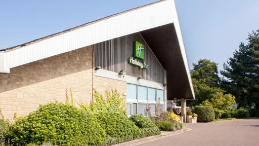 Holiday Inn Swindon by IHG - Housity
