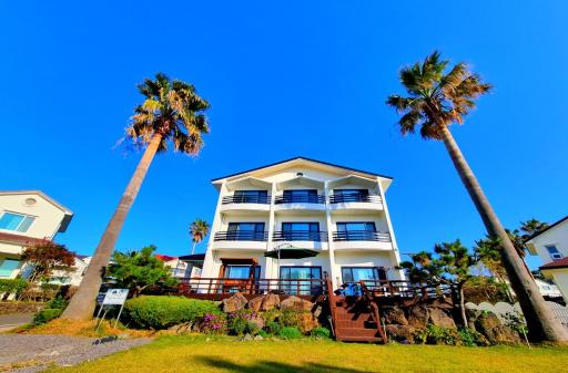 Aewol The Pension - Housity