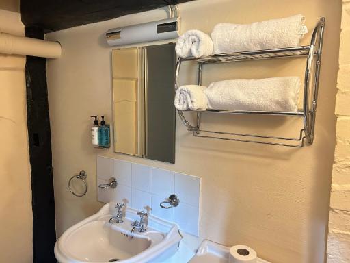 Bassa Villa - Housity