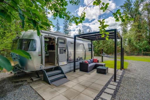 Airstream Glamping 2 - Housity