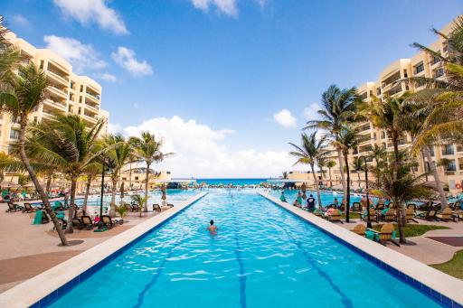 The Royal Sands Resort & Spa - Housity
