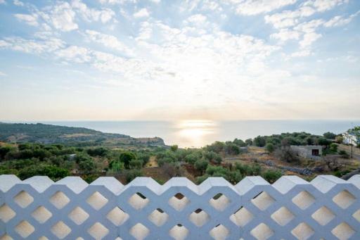 FinisTerrae Rooms and Suites - Housity