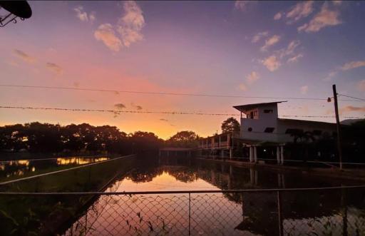 Hotel y Balneario Villa Paraíso - Housity