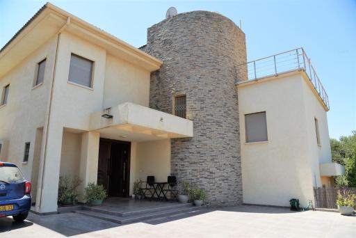 וילה על ההר - Housity