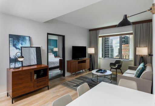 Le Meridien Houston Downtown - Housity