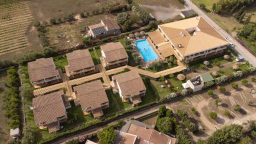 iH Hotels Le Zagare Resort - Housity