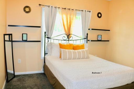 Serenity Stay - Housity