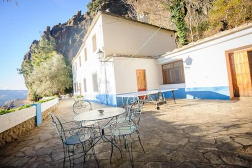 Casa Rural El Olivo. Alpujarra. - Housity
