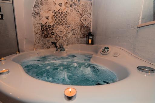 Suite Pietra Bianca - Relax & SPA - Housity