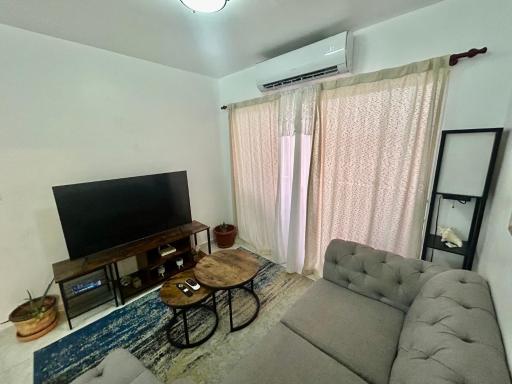 Modern, Centric Condo - Close to BEST beaches - Housity