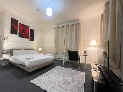 Spacious private room in Stratford - Housity