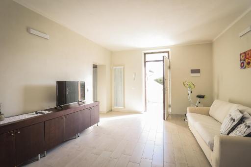 Appartamento nuovissimo con parcheggio gratuito - Housity