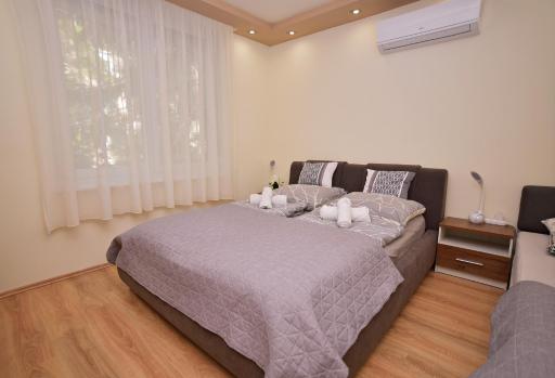 Kinder Apartman - Housity