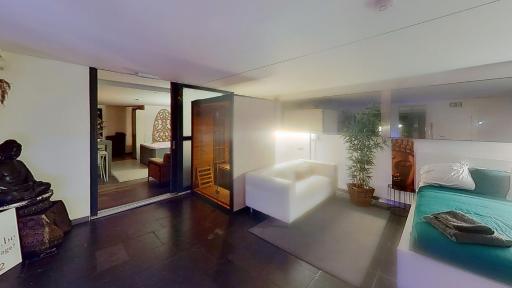 nice and cosy place with jacuzzi and sauna to relax in the centre of antwerp - Housity