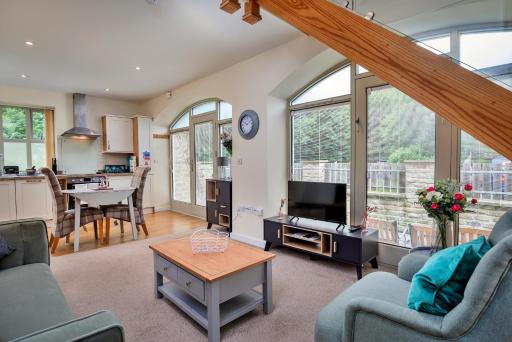 Finest Retreats - Victory Mill - Apartment Five - Housity