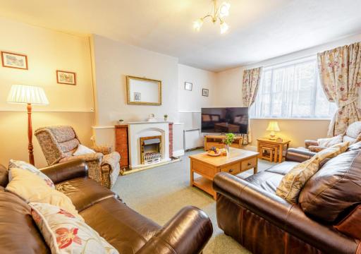 Courtney - Upcott House - Housity