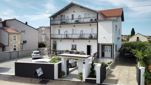 Bed & Breakfast Maki - Housity