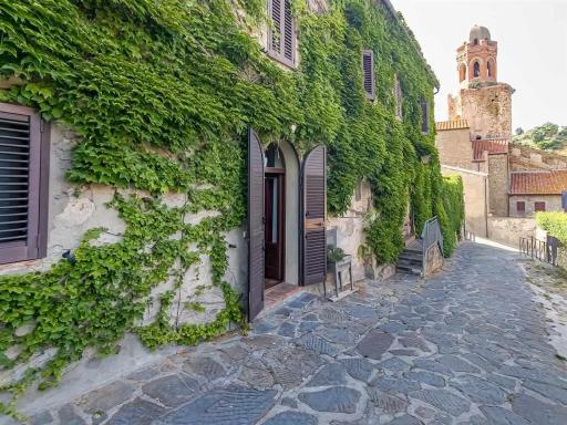 La Casina di Rosi vivere nellantico borgo - Housity