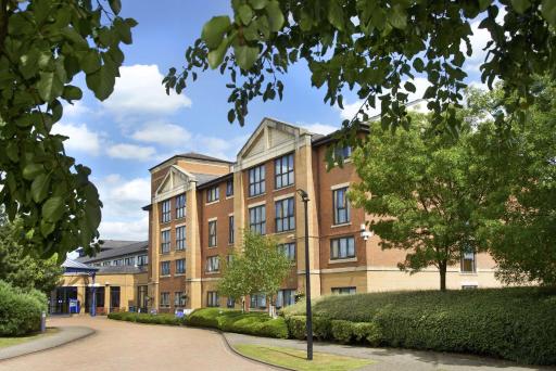 DoubleTree by Hilton Coventry - Housity
