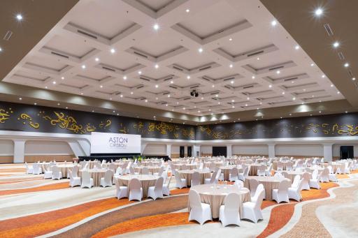 Aston Cirebon Hotel and Convention Center - Housity