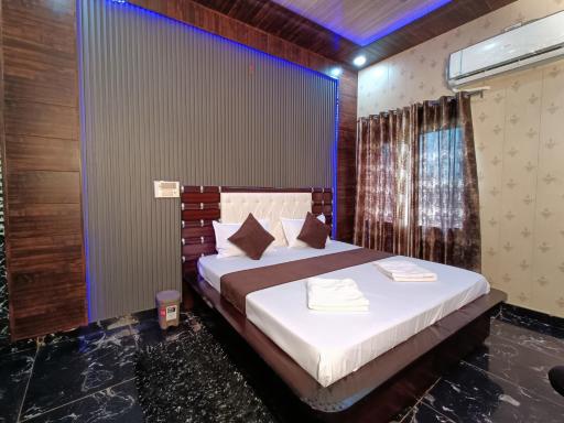 NK Residency & Guest House - Housity