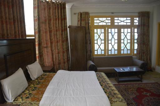 Mashal Guest House, Kala Bagh - Housity