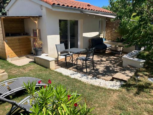 Gite BamBou avec piscine - Housity