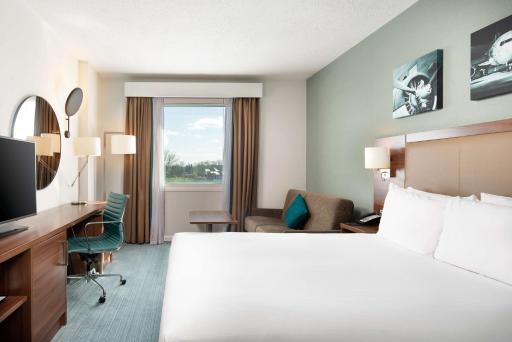 Hilton Garden Inn London Heathrow Airport - Housity