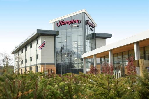 Hampton by Hilton Corby - Housity