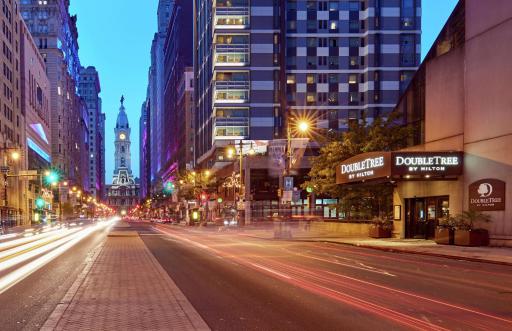 DoubleTree by Hilton Hotel Philadelphia Center City - Housity