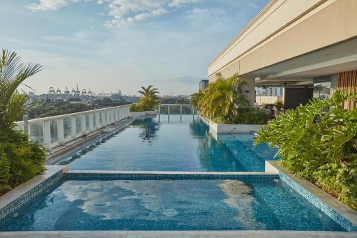 Rizal Park Hotel - Housity