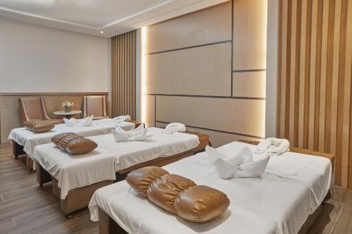 Rizal Park Hotel - Housity