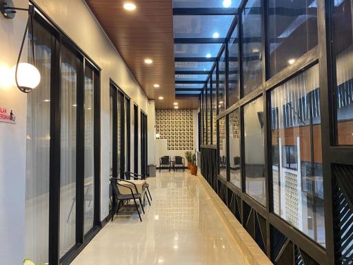 Hotel Lasnur Palace - Housity