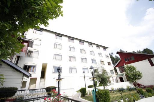 Vardaan Hotels - PatniTop - Housity