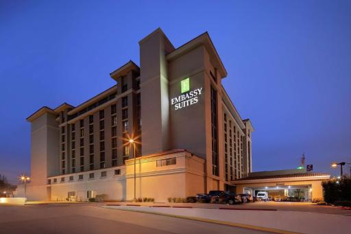 Embassy Suites Dallas - Park Central Area - Housity