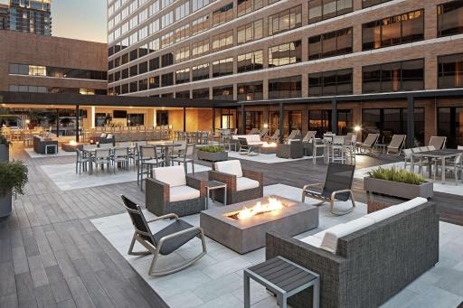 Hilton Houston Plaza/Medical Center - Housity