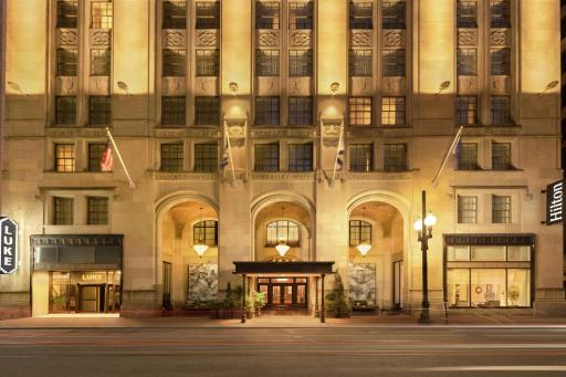 Hilton New Orleans / St. Charles Avenue - Housity