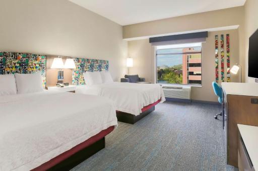 Hampton Inn & Suites Pittsburgh Downtown - Housity