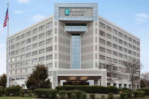 Embassy Suites by Hilton Baltimore at BWI Airport - Housity