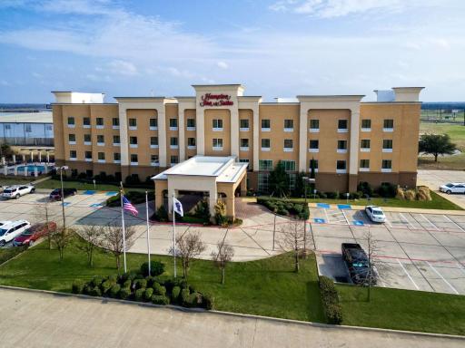 Hampton Inn & Suites Corsicana - Housity