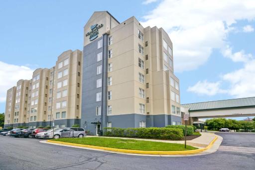 Homewood Suites Dulles-International Airport - Housity