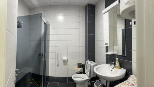 Adam's Apartment 1 - Housity