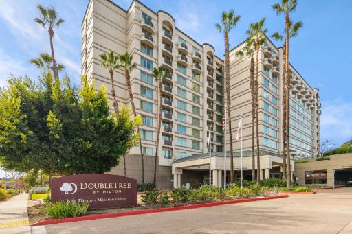 DoubleTree by Hilton San Diego-Mission Valley - Housity
