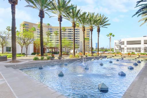 Embassy Suites by Hilton Anaheim-Orange - Housity