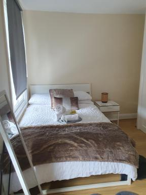 Cozy bedroom C - Housity